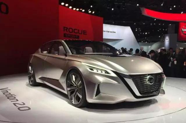 日产再推全新天籁，外观惊艳内饰科技感十足，售17万秒杀凯美瑞