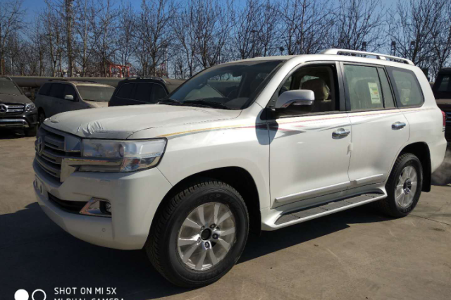 18款酷路泽4600V8发动机值得你拥有