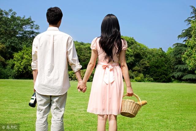 在外面跟女生不是本地人农村的,谈会不会不合适?物价也不高