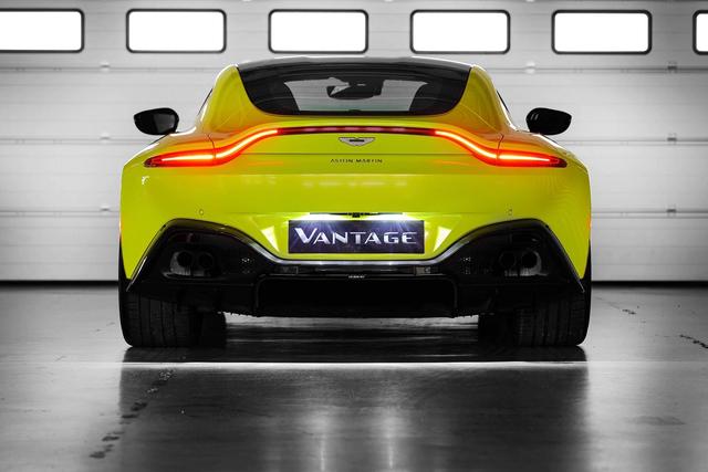 2019阿斯顿马丁Vantage，让AMG车主很惆怅啊！