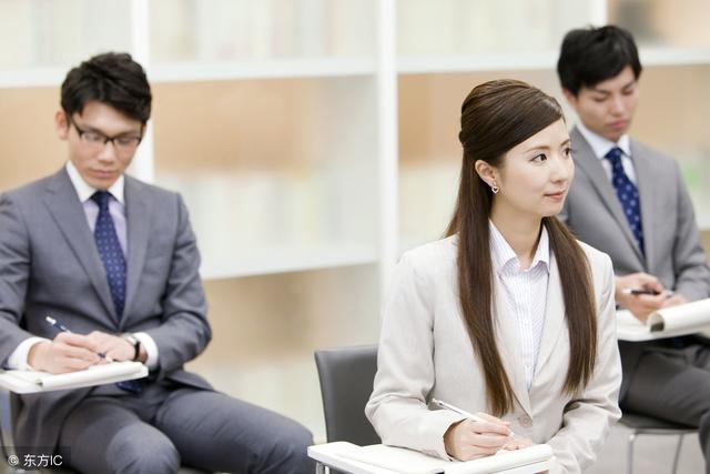 公司都是关系户员工,没有发展前途,离职又找不