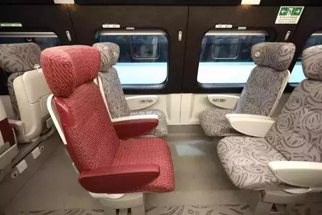 广深港高铁9月底开通, 以后深圳到香港只需14分钟!