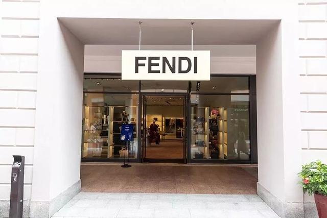 天津佛罗伦萨小镇购物指南:这个季节去最划算