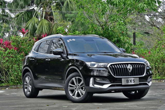 尺寸大过Q3, 全景天窗配1.8T动力, 合资SUV仅售15万!