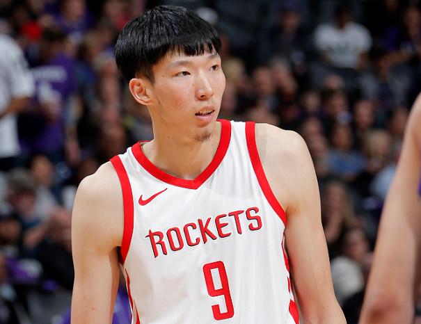 周琦成中国球员nba季后赛出场第四人! 2分1板却已超越巴特尔孙悦