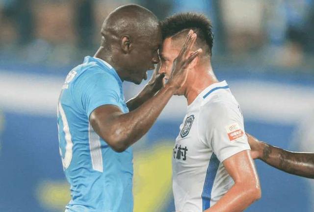 中超赛场再现神仙球,反物理学进球又来了,锁定