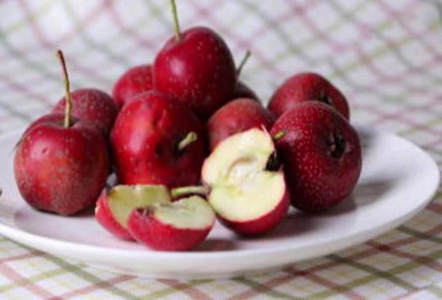 孕妇怀孕期间疯狂吃山楂,7个月时突然肚子疼