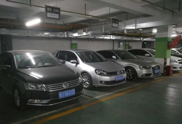 有些意外! 住2万一平小区的人都开什么车?