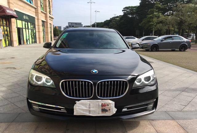 这辆宝马740 29万出售, 八速波箱自动起停, 车主: 品牌货舒适豪华