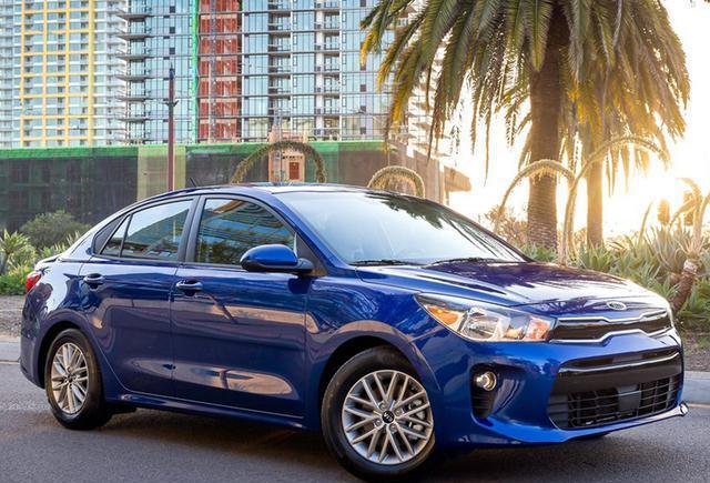 合资三厢车快要上市了, 7万起售高颜值高配置, 内饰能值20万