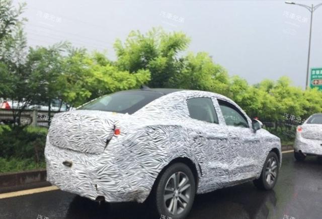 定位轿跑SUV, 宝沃BX6路试曝光, 类似宝马X6设计风格