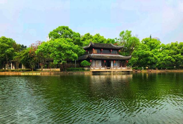 有没有觉得宁波月湖比杭州西湖还美?