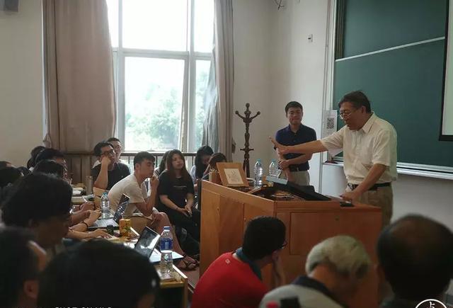 一个西安公务员在复旦蹭课有感