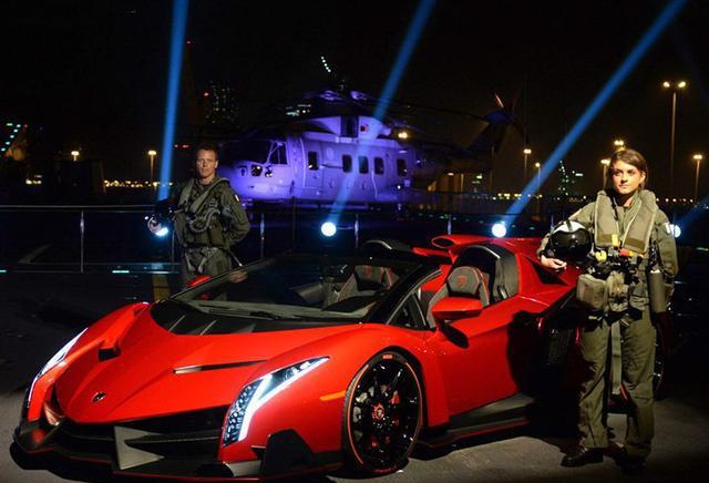 即使是梦寐以求的超跑 也不过是45瓶矿泉水的价格而已