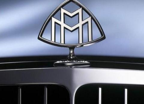 总统座驾，车长6.5米，姚明能躺后座睡觉。网友：挂黄牌的货车？