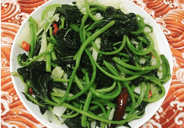 红薯叶一定要这么做,才是最好的,我家女儿天天吃都不腻