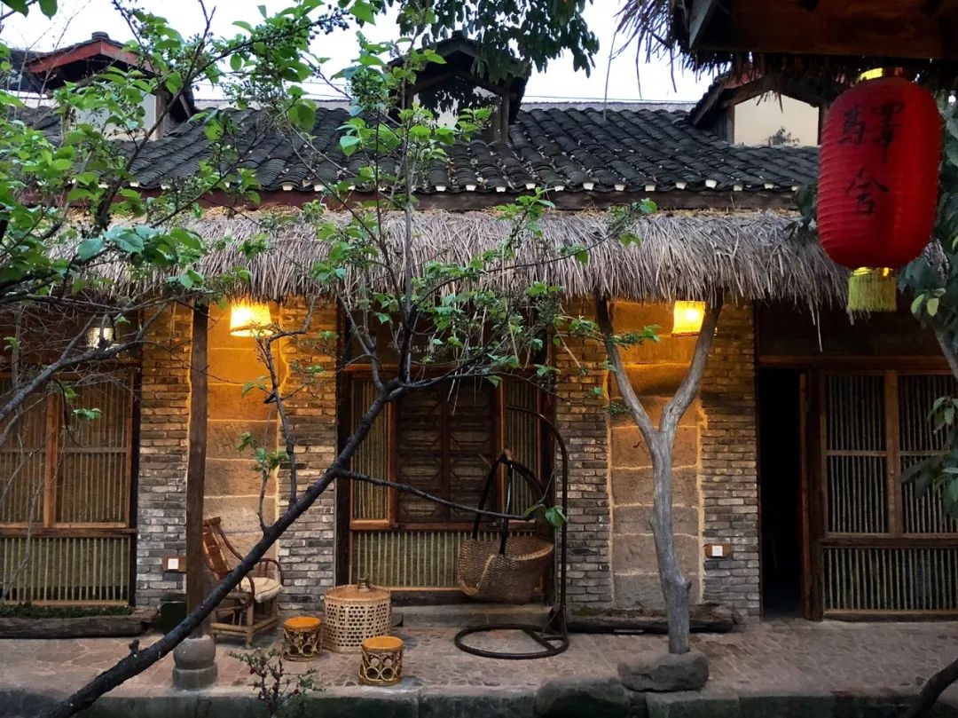 隐世繁华的驿站小院,忙碌都市人的欢聚之所