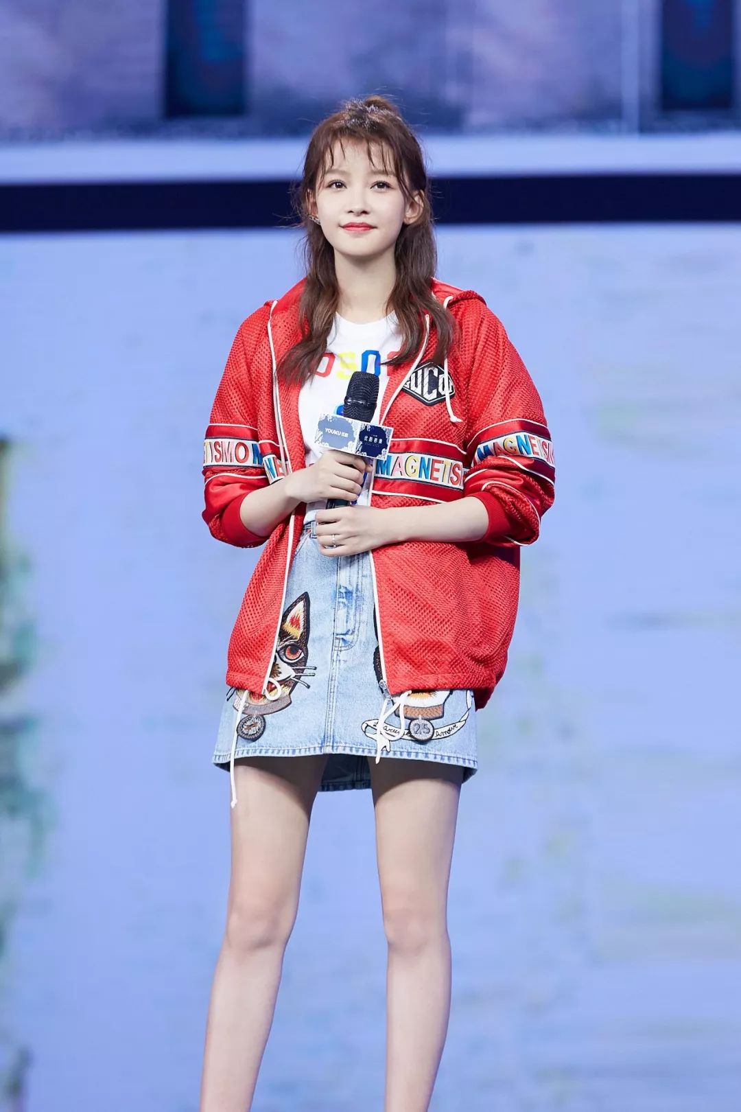 孙怡自曝身高体重,大长腿十分抢镜,网友一语道