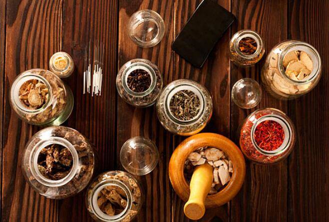 颈椎病的5个小妙招,招招见效,活血通络,永不复