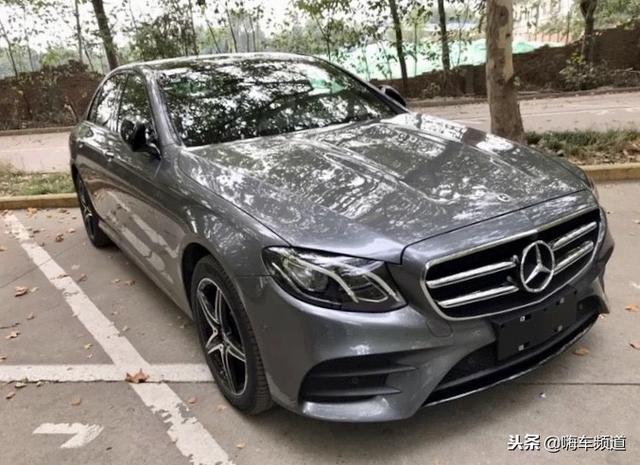 奔驰809版进口标轴E级到店实拍,全系标配柏林之声和全景天窗