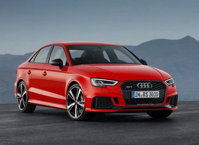 都说AMG A45是“最强小钢炮”，有了TA如今地位不保