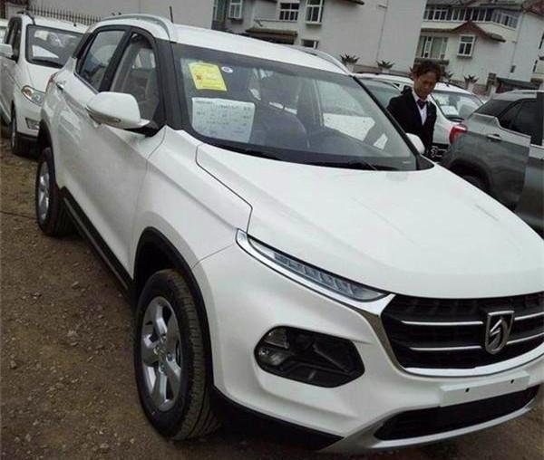 汽车: 喜提宝骏新款SUV宝骏510, 放鞭炮庆祝, 玻璃被震碎!