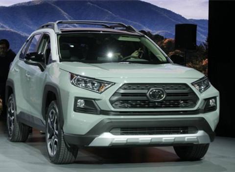 全新丰田RAV4亮相，外形硬朗如越野车，气势超汉兰达，确定国产