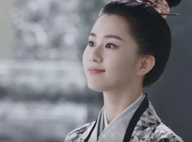 《扶摇》刘颖伦撞脸多位女星,曾演过微微一笑