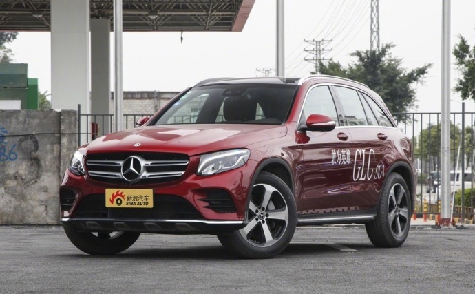 微博网友 投稿：最近想换车，看了奔驰GLC260