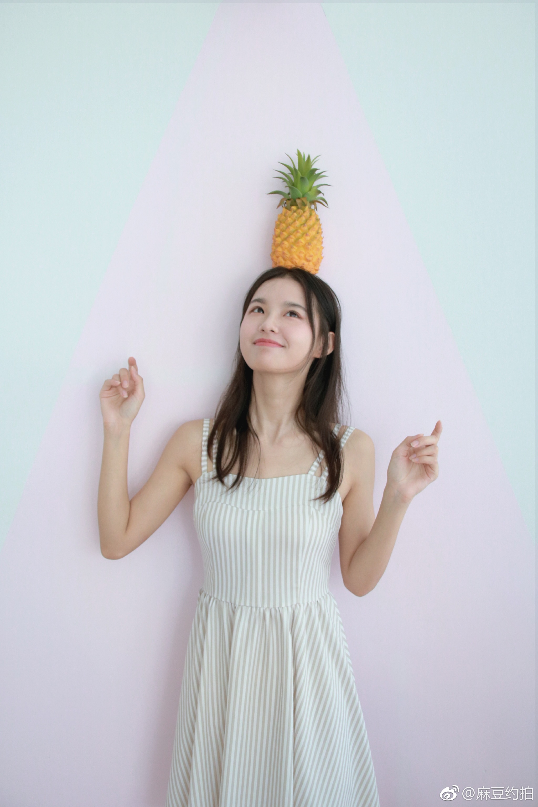 羞羞羞维娅 约拍请私信@麻豆约拍