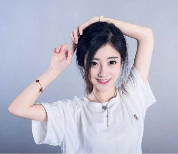 斗鱼一姐冯提莫遭王思聪嫌弃,粉丝也不认可她