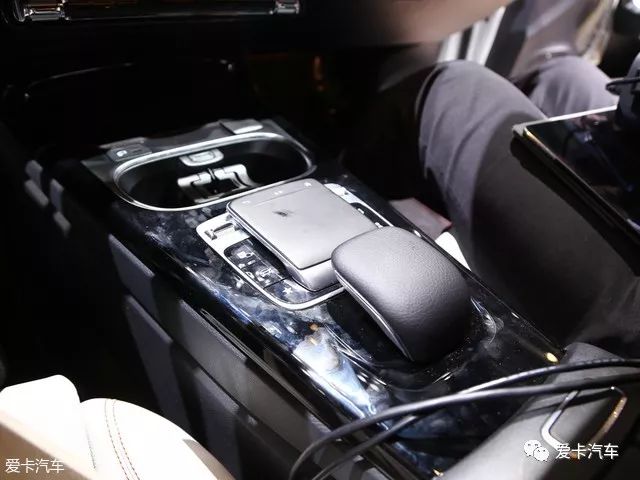 全新奔驰A级国内发布时间定了！颜值暴涨，1系和A3危险喽！