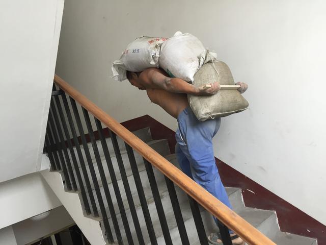 并不是每一个苦力强都会七十二路谭腿,看看搬