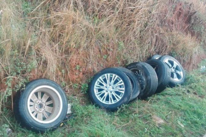 跟踪:黄梅小偷疯狂作案盗窃车轮留下微信敲诈