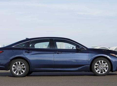 新推B级车，档次甩雅阁十条街，不到20万！