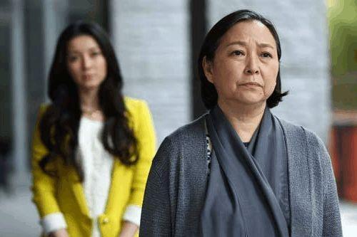 婆婆,娘家陪嫁的房子当然写俺名字了,不服让你