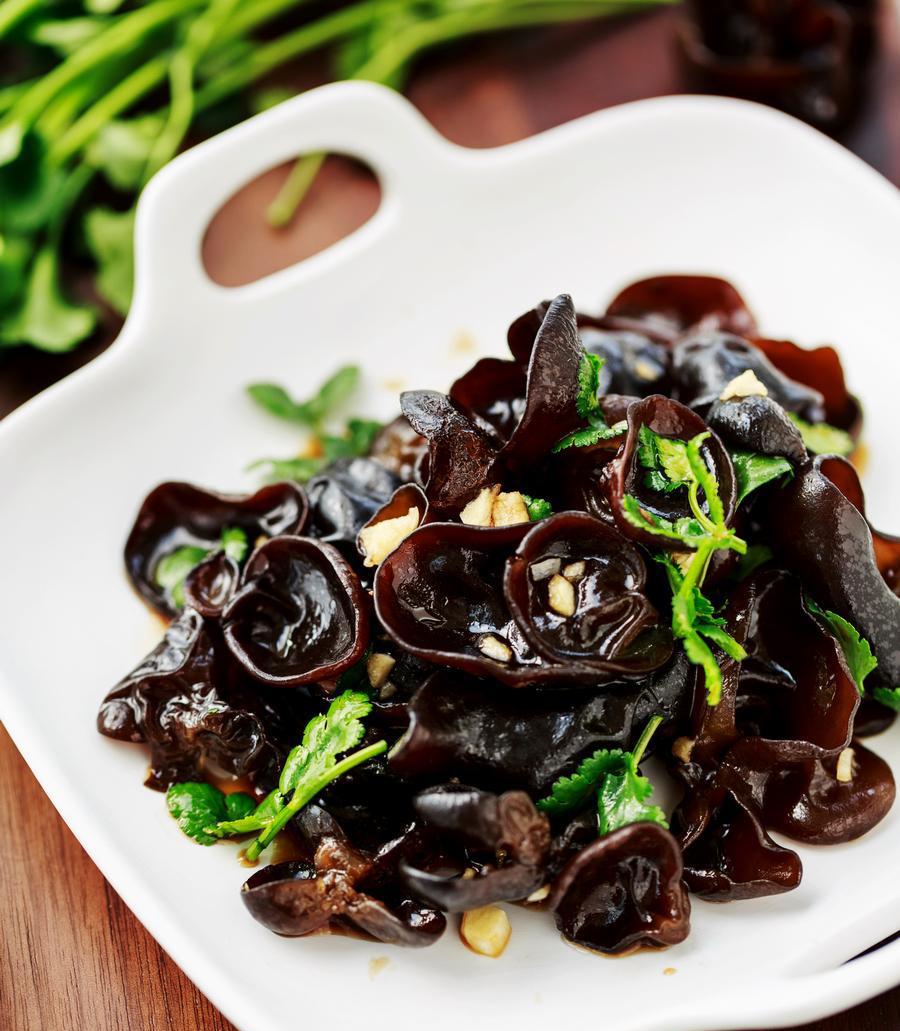 新鲜木耳怎么处理 超市鲜木耳能直接吃吗