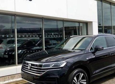 首台黑色全新大众途锐到店!比路虎揽胜大气 配8AT+四驱 或52万起