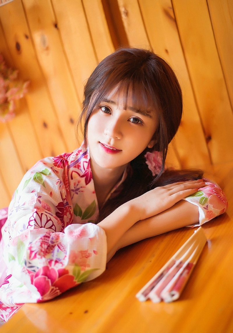 娇艳日系和服靓丽美女高颜值漂亮脸蛋写真集  @微相册 @微博摄影