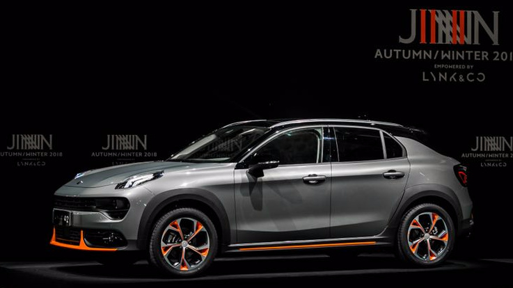 LYNK&CO 02叫板奔驰可能不止是在秀场