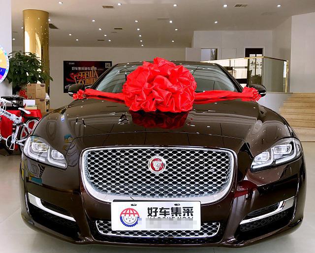 最美捷豹提车记，车主：巨大优惠使我下了决心