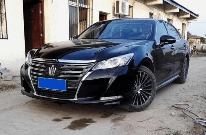 这款SUV广受不少年轻人喜爱, 内饰豪华