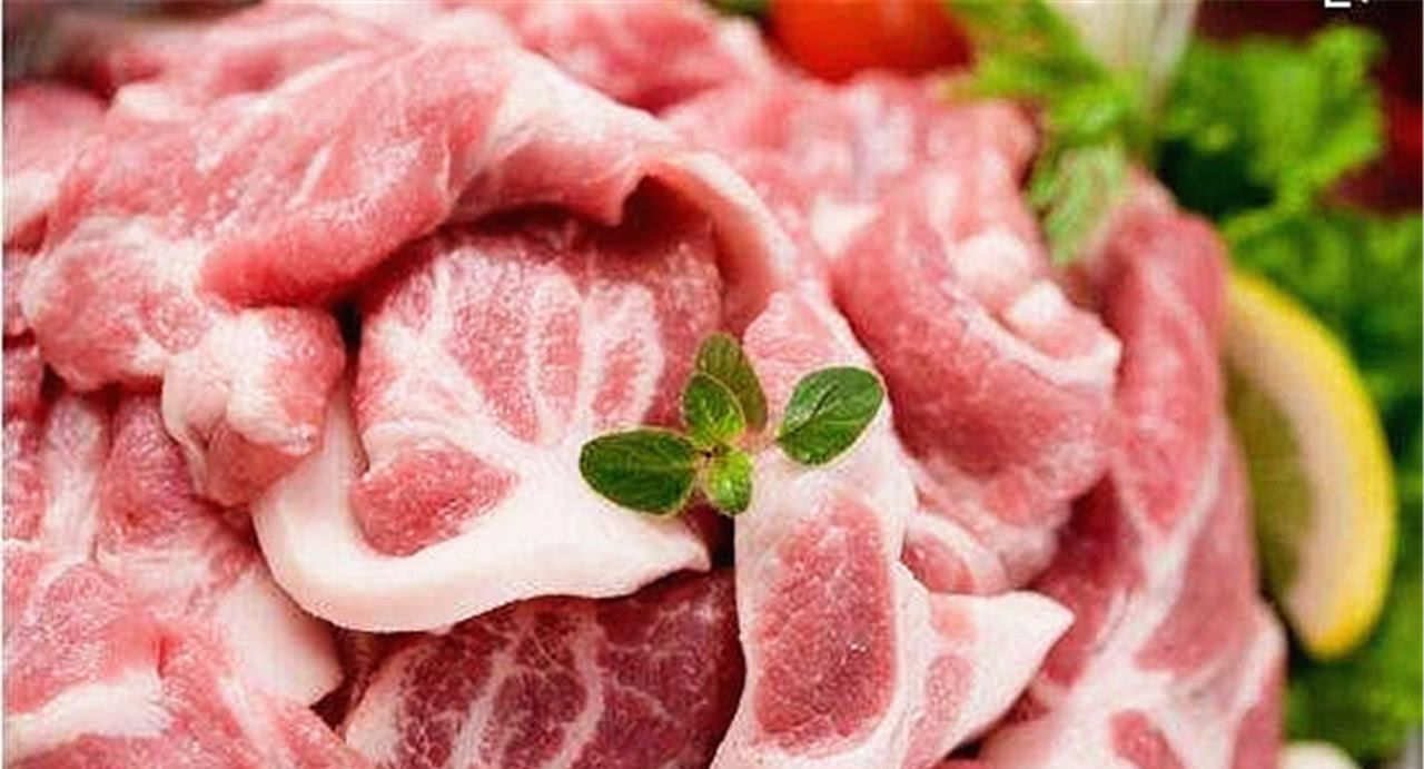 经常吃猪肉的人有这3大好处,医生提醒:这2类人
