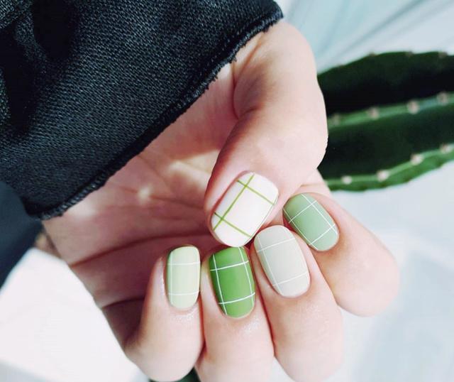 秋冬美轮美奂的英伦格子美甲, 美爆了!