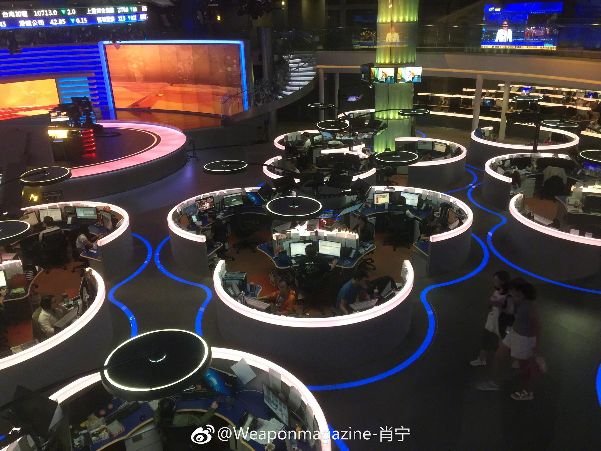 第二站香港，今天参观凤凰卫视总部，作为一个军迷