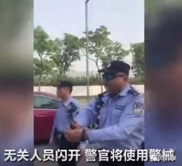 上海交警执法视频火了,为镜头下执法点赞