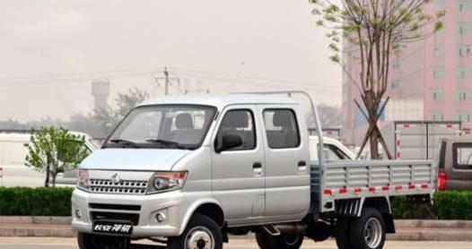 货厢表现出色，拉货小能手长安神骐T20