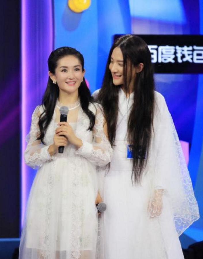 cosplay:女装大佬「卢卓」cos的嫦娥装,美哭了