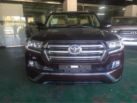 18款兰德酷路泽5700VXR 彰显丰田家族SUV的魄力和风范