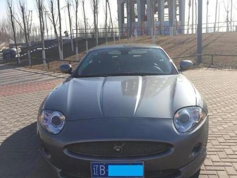 新车落地价180万的捷豹XK，开了11年后，如今30无人要，可惜